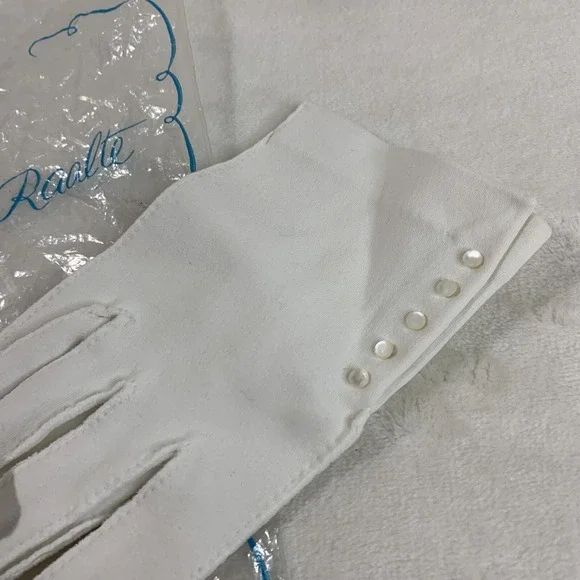 Vintage Women's Van Raalte White Driving Gloves Button Embellished Nylon Formal - Picture 4 of 11